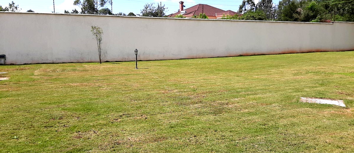 5-Ensuite Townhouse with Fireplace & Staff Quarters – Karen