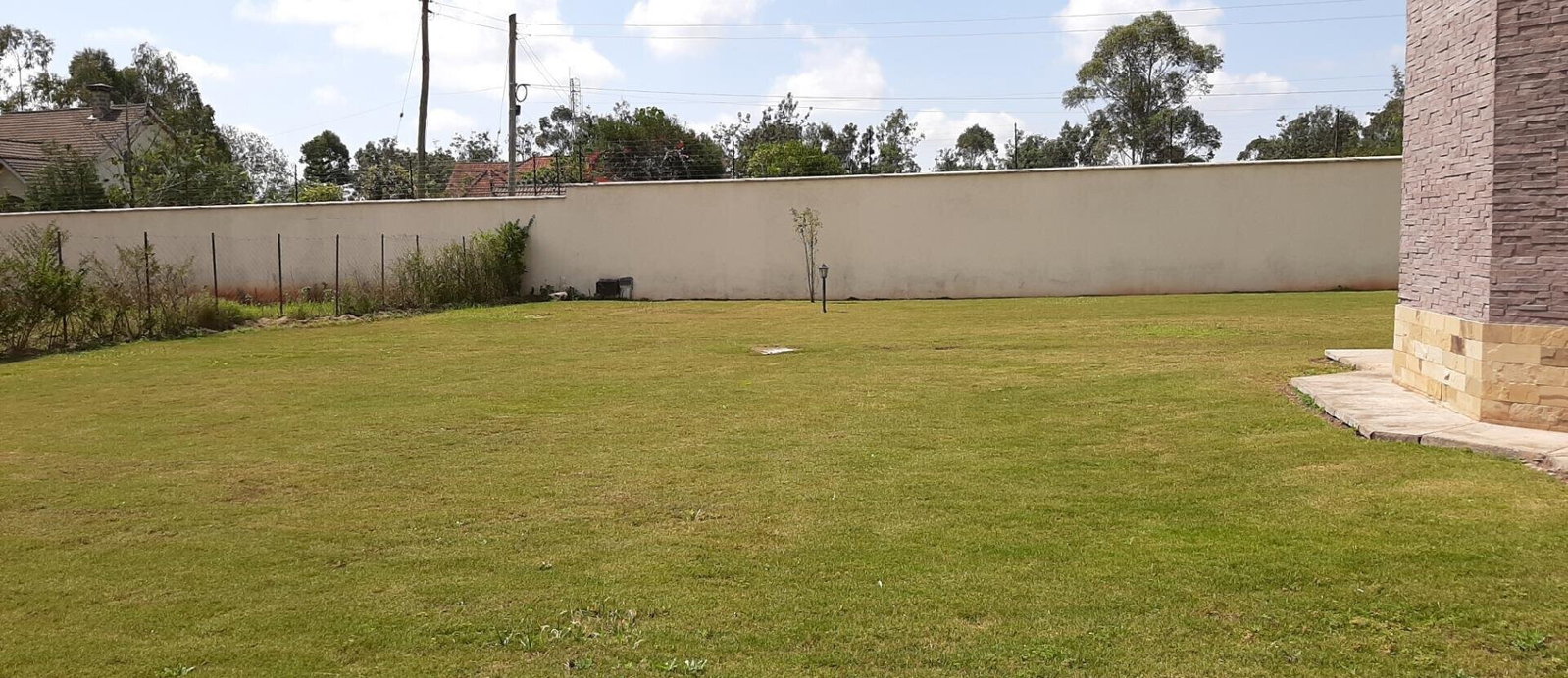 5-Ensuite Townhouse with Fireplace & Staff Quarters – Karen