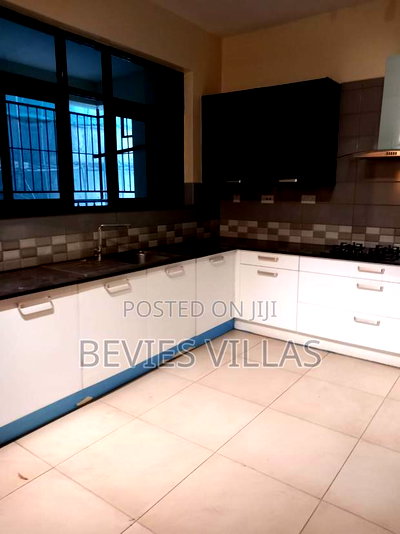 3bdrm Apartment in Parklands for rent - Image 7