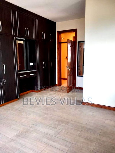 3bdrm Apartment in Parklands for rent - Image 4