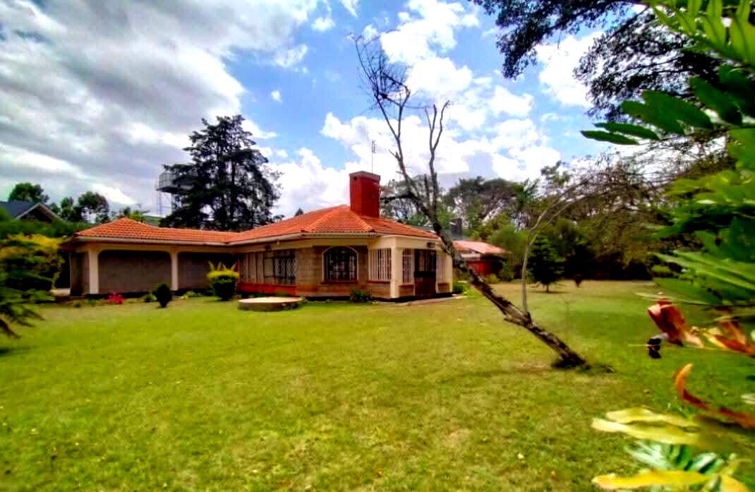 4-Ensuite Standalone Home with DSQ on Half-Acre – Karen Near the Hub
