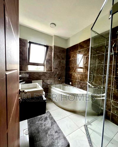 3bdrm Apartment in Kilimani for sale - Image 15