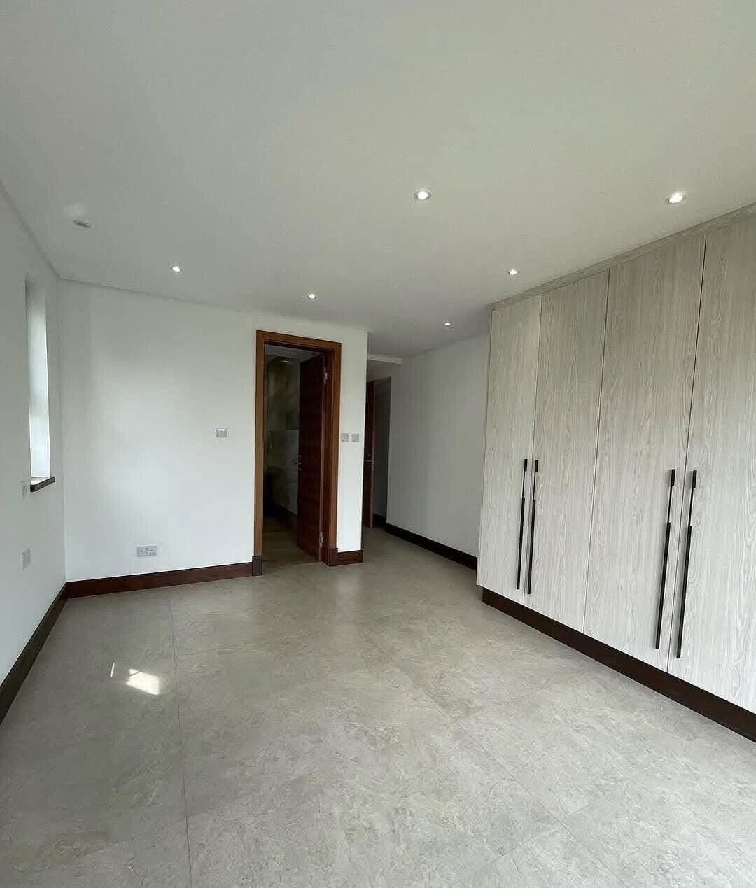 5 En-Suite Villas with Rooftop Garden & 12 Balconies - Kitisuru
