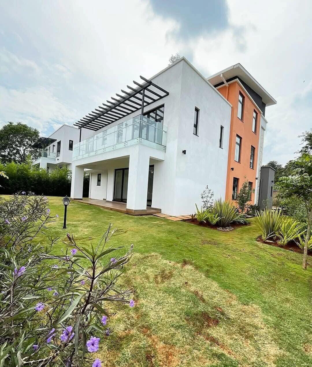 5 En-Suite Villas with Rooftop Garden & 12 Balconies - Kitisuru