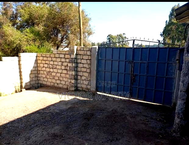 2bdrm Block of Flats in Majestic Stage, Limuru CBD for sale