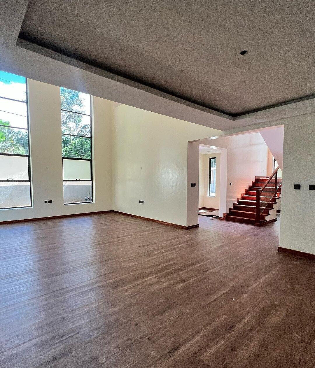 5-Ensuite Townhouse with Generator & Family Room - Lavington