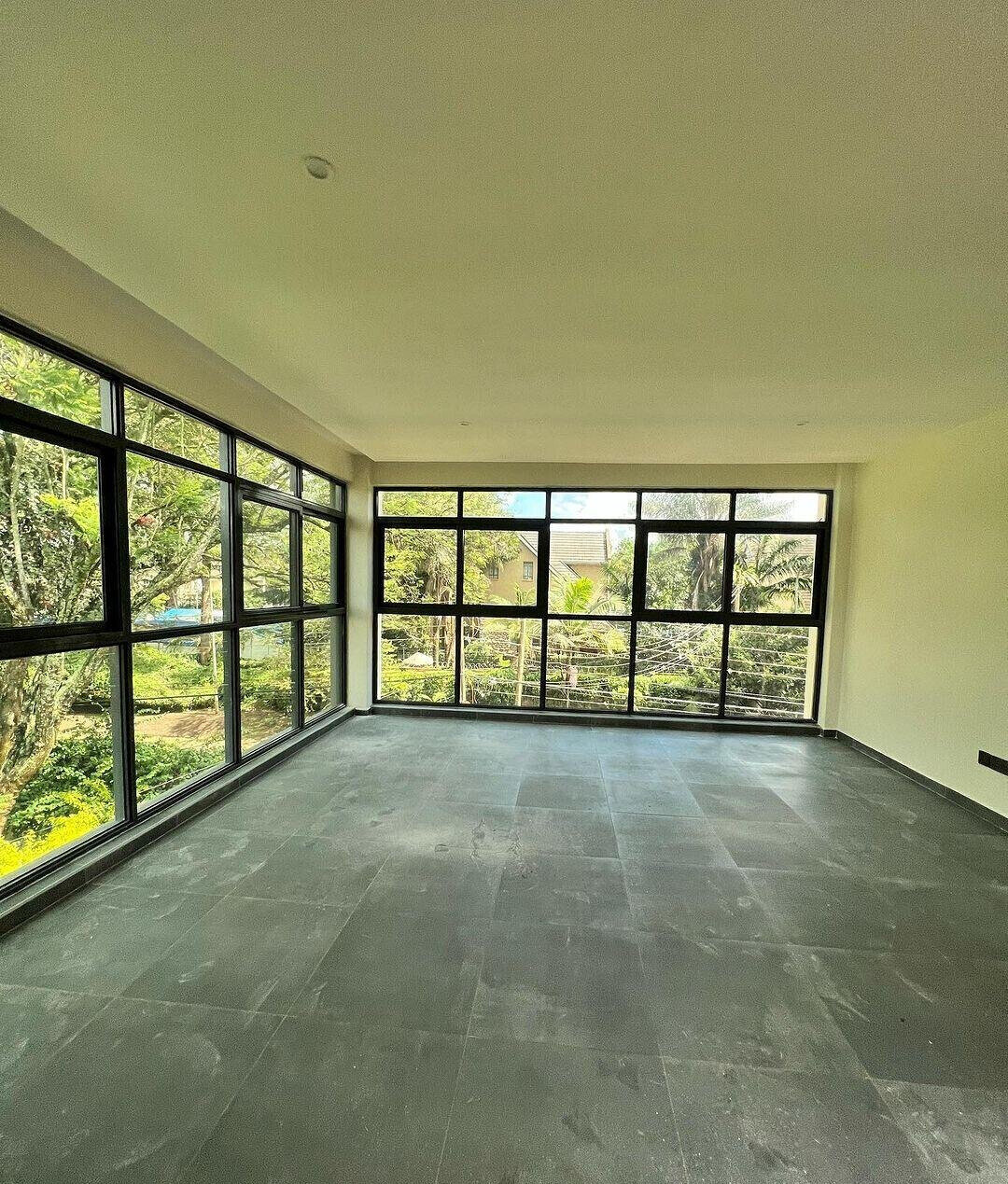 5-Ensuite Townhouse with Generator & Family Room - Lavington