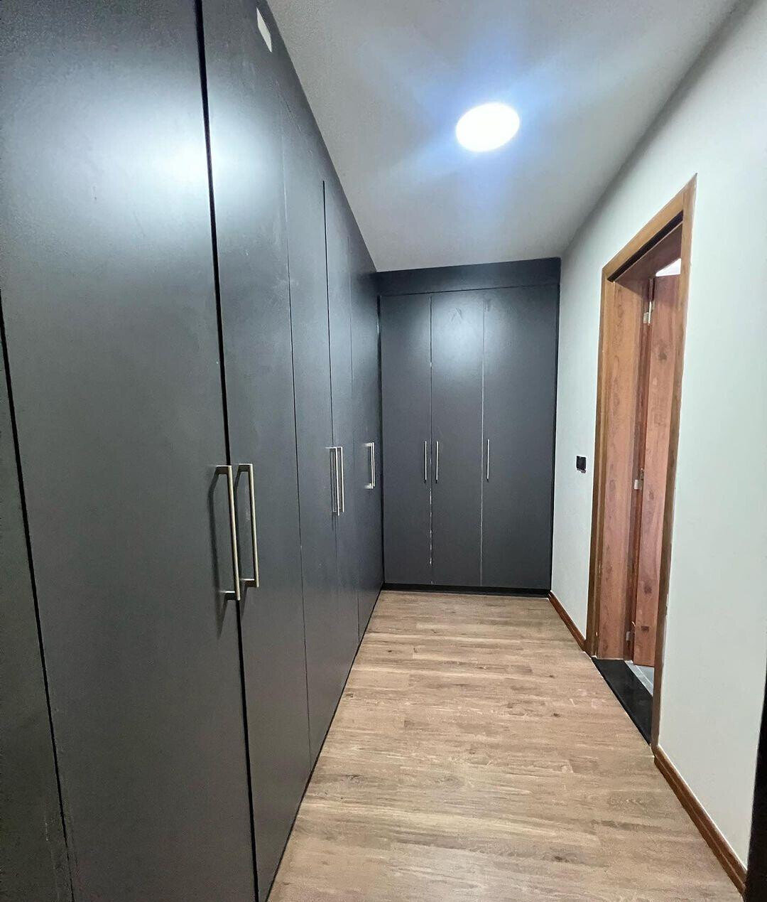 5-Ensuite Townhouse with Generator & Family Room - Lavington