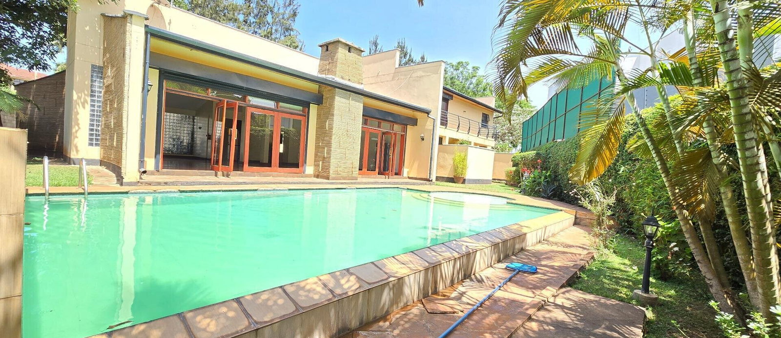Resort-Style 4BR Townhouse - Runda