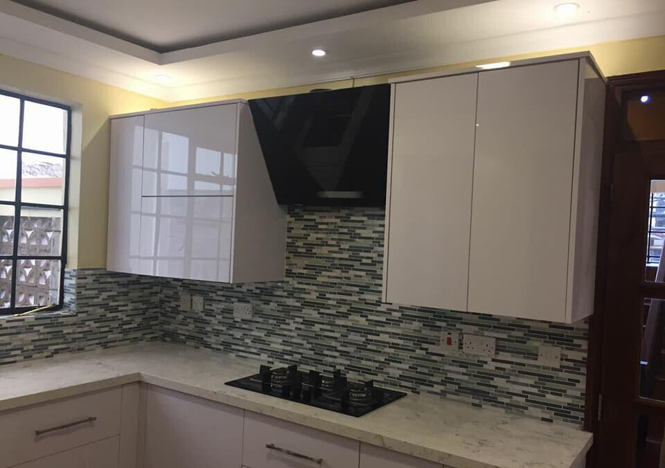 5-Bed Townhouse with Jacuzzi & DSQ in Gated Community - Lavington