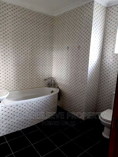 3bdrm Bungalow in Karen for rent - Image 11