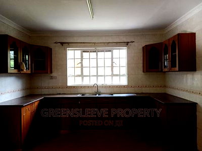 3bdrm Bungalow in Karen for rent - Image 7