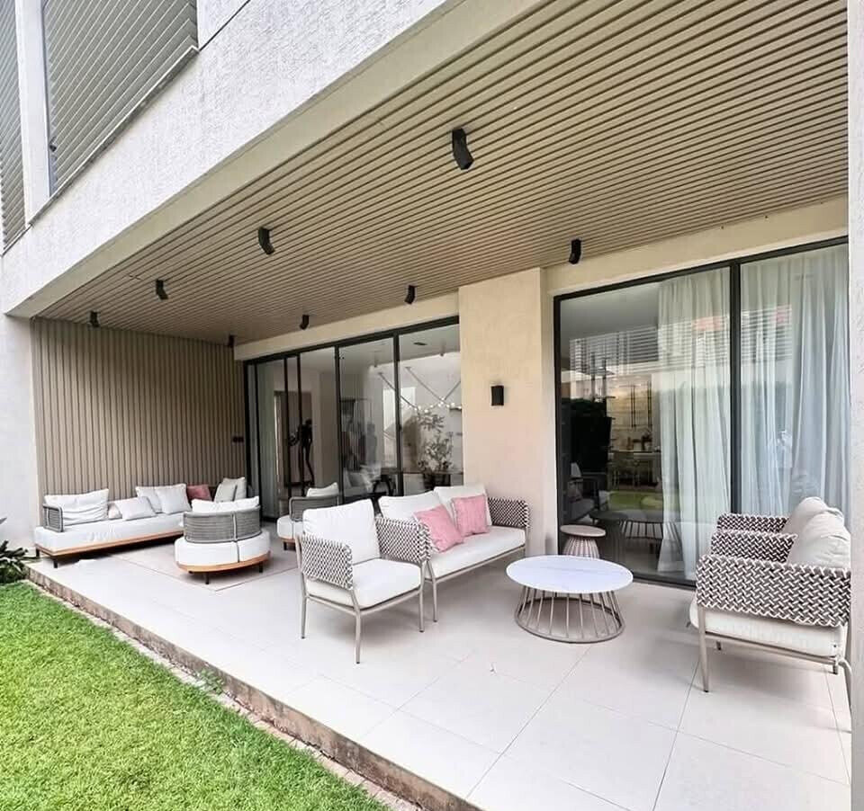 Smart Home 5-Bedroom Villa with Modern Finishes - Lavington