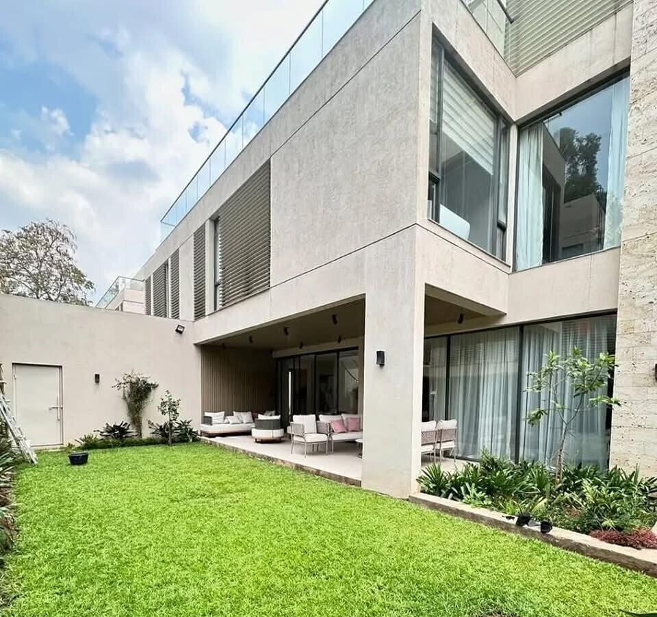 Smart Home 5-Bedroom Villa with Modern Finishes - Lavington