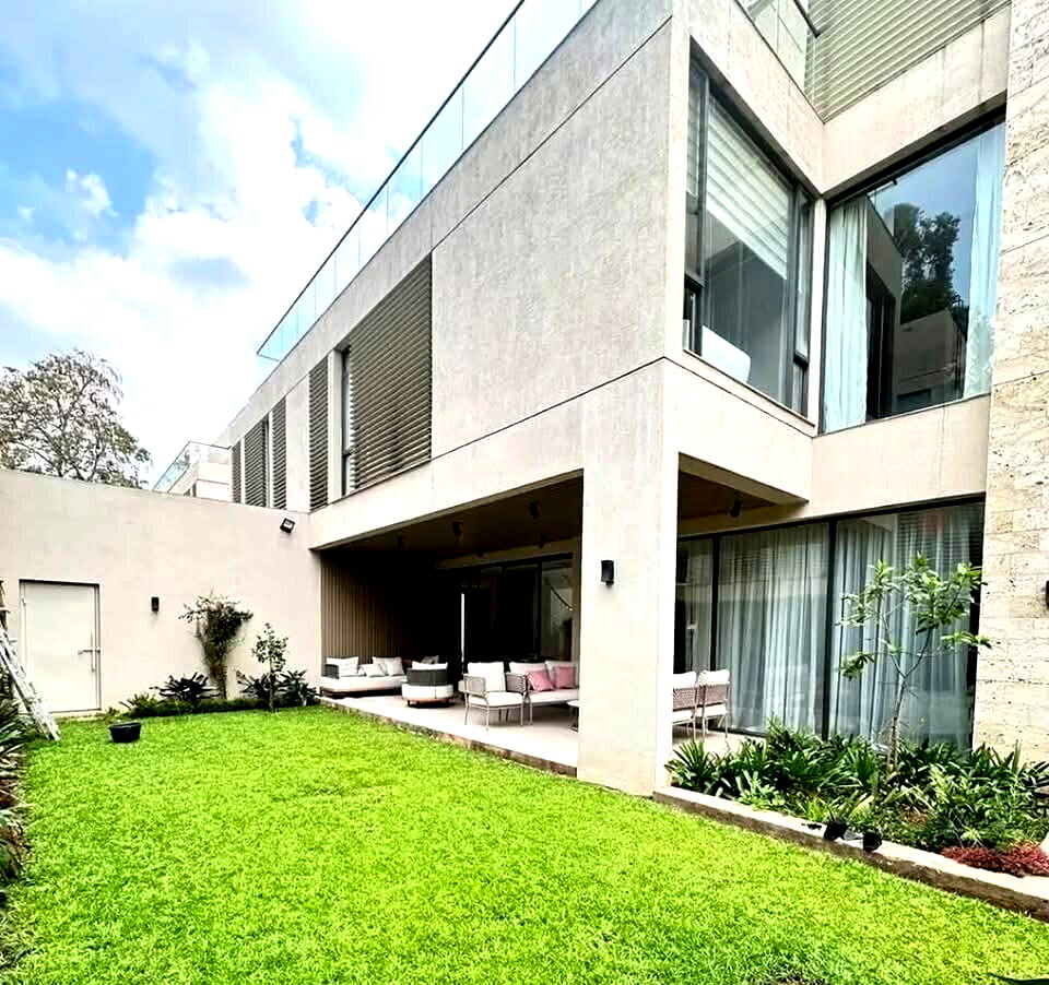 Smart Home 5-Bedroom Villa with Modern Finishes - Lavington