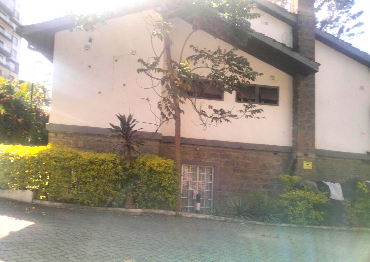 Quarter Acre Plot with Parking in Hurlingham