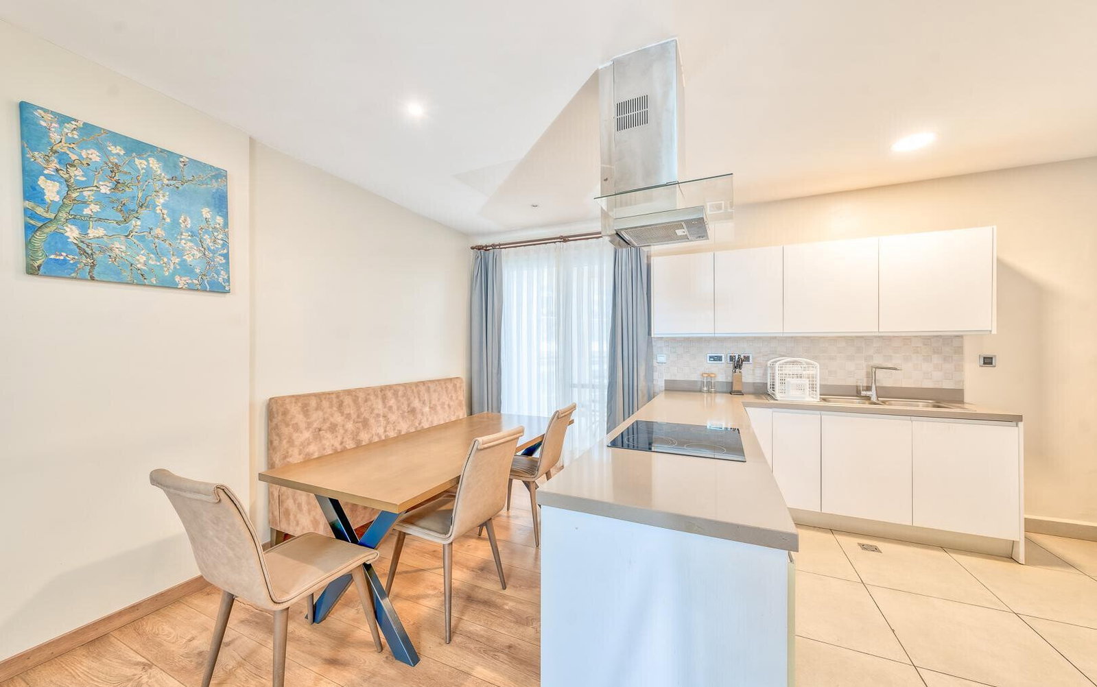 3BR Fully Furnished Apartment with Pool & Gym - Kikambala