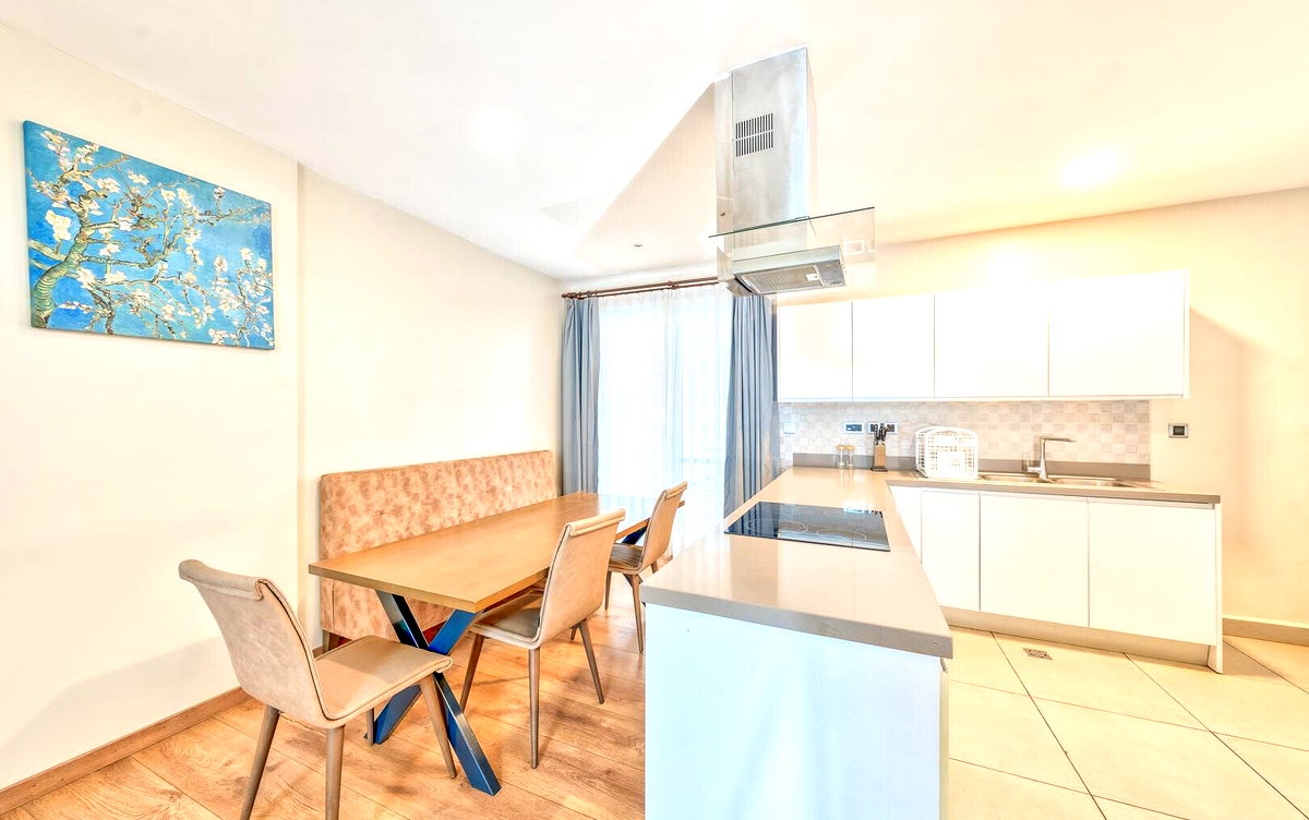 3BR Fully Furnished Apartment with Pool & Gym - Kikambala