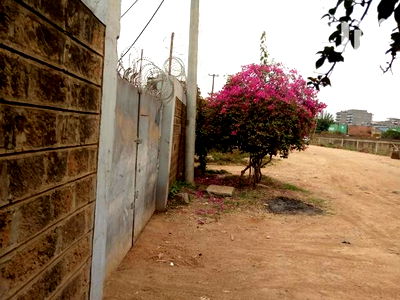 Godown for Sale 3900sqft With Offices and Washrooms - Image 2