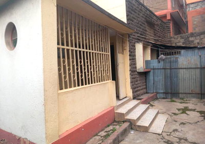 Garden Land with Parking in Pangani
