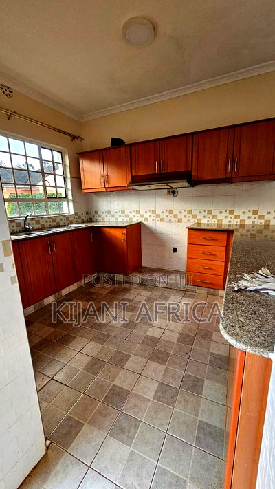 3bdrm Bungalow in Kenyatta Road / Theta for rent - Image 6