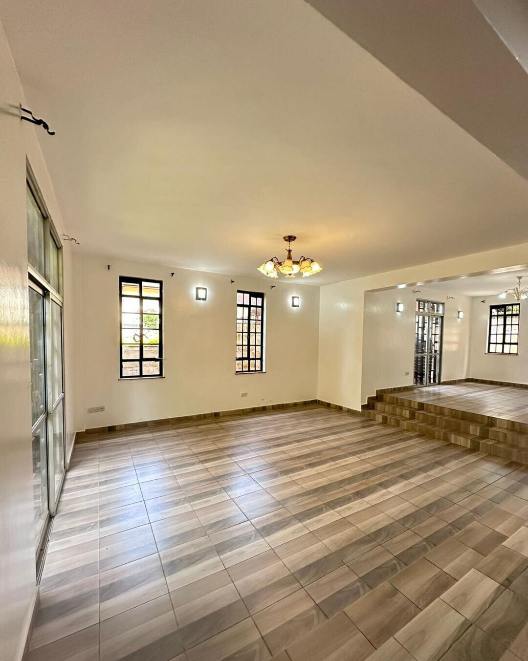 5-Ensuite Villas with DSQ & Private Garden - Spring Valley