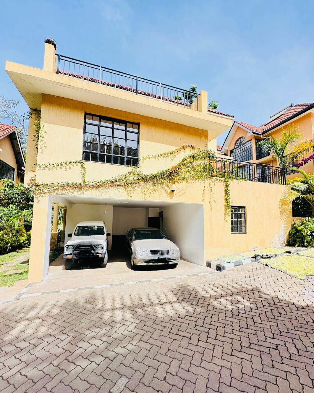 5-Ensuite Villas with DSQ & Private Garden - Spring Valley