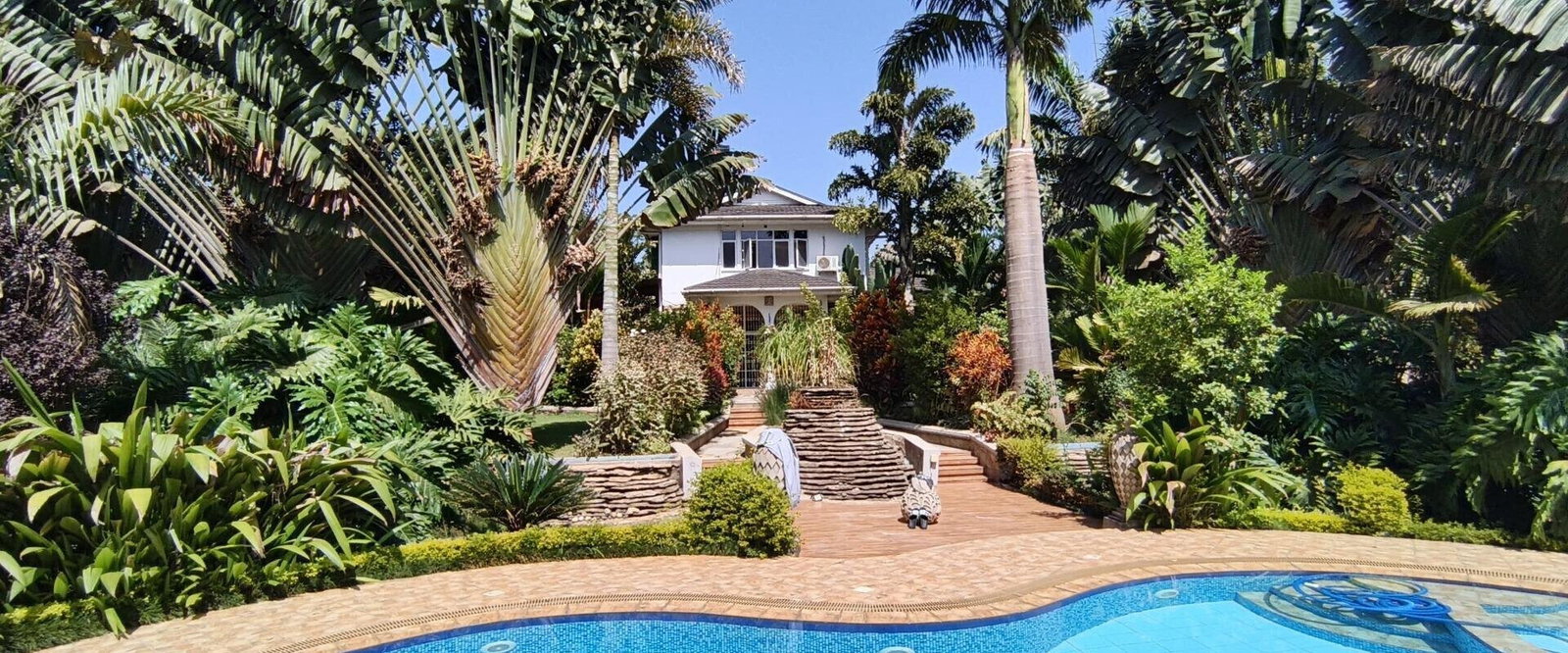 Half Acre 4BR Haven at KSh 570K