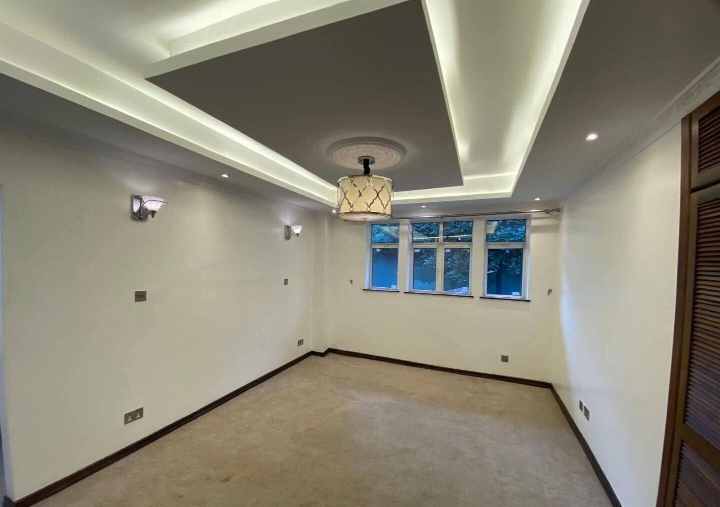 Half Acre 4BR Haven at KSh 570K