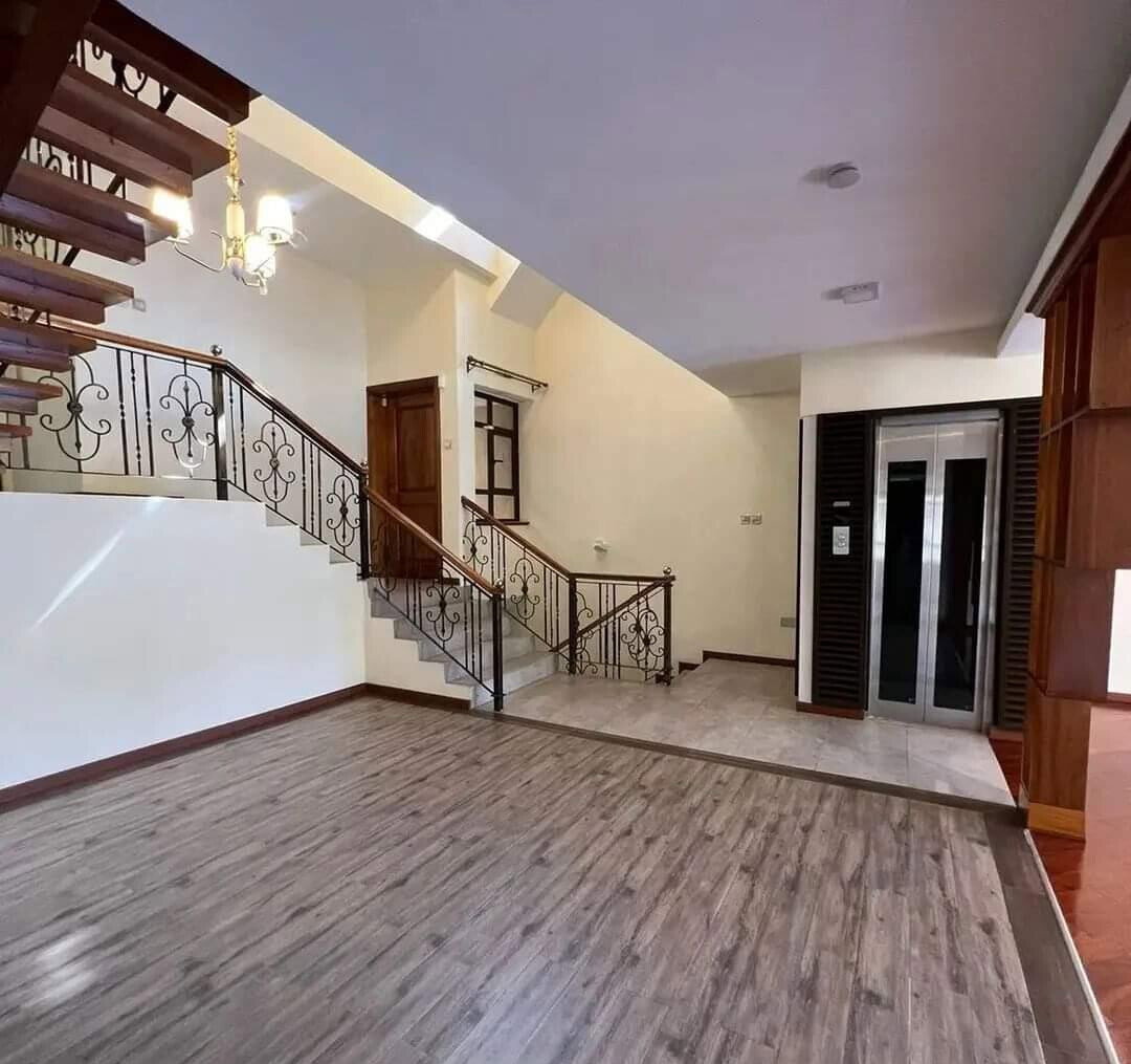 5-Ensuite Townhouse with Lift & Guest Lounge - Lavington
