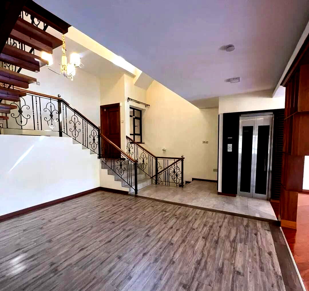 5-Ensuite Townhouse with Lift & Guest Lounge - Lavington