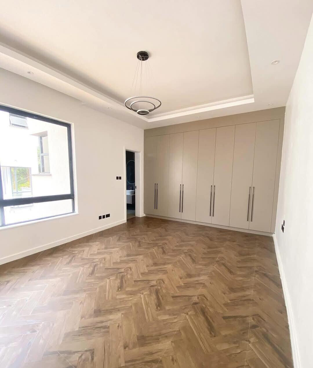 New 4-Ensuite Townhouse with DSQ & Solar - Lavington