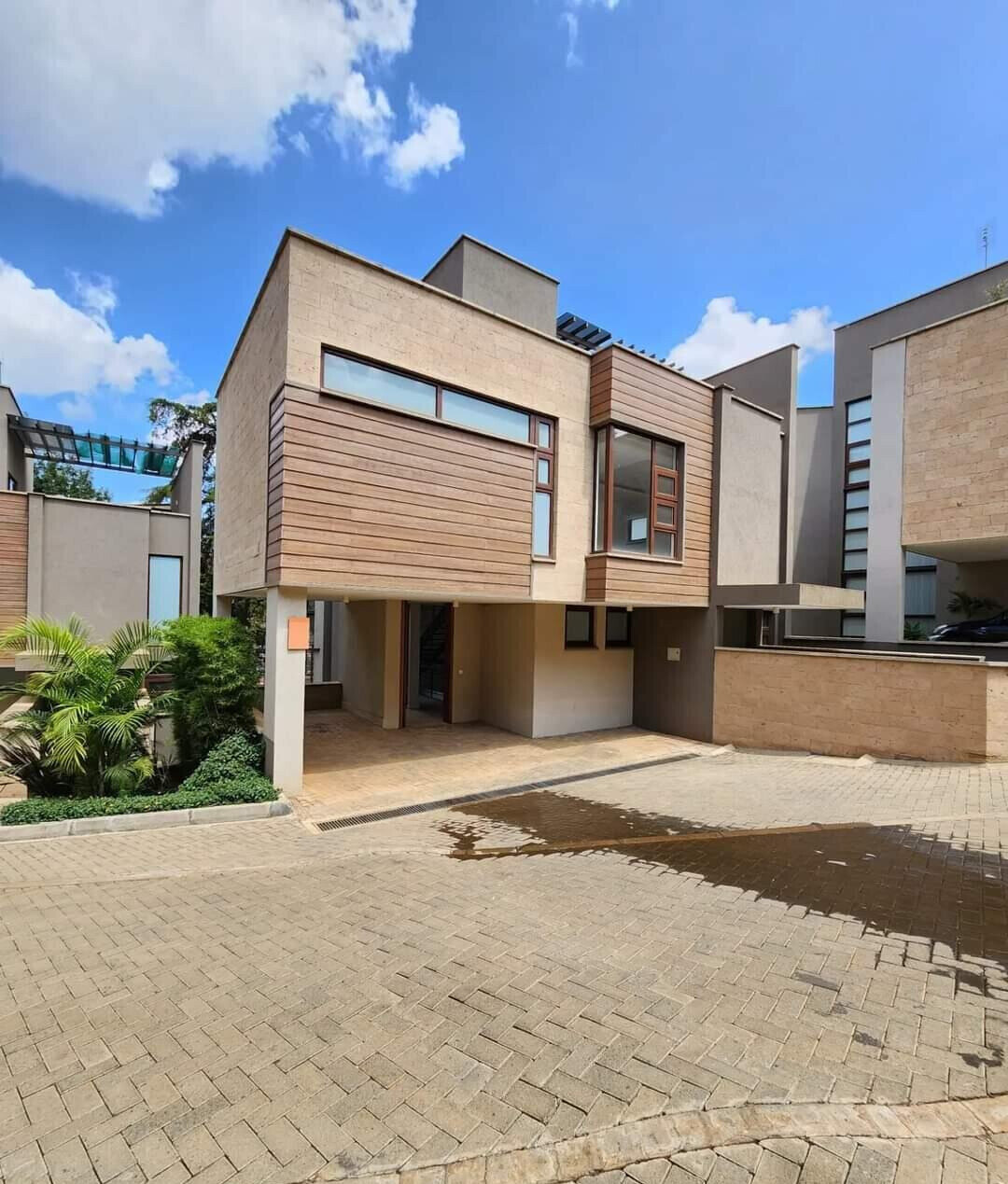 4-Ensuite Townhouse with Solar & Backup Generator - Lavington