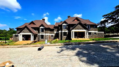 4bdrm Maisonette in Karen, Nairobi Central for sale - Image 1