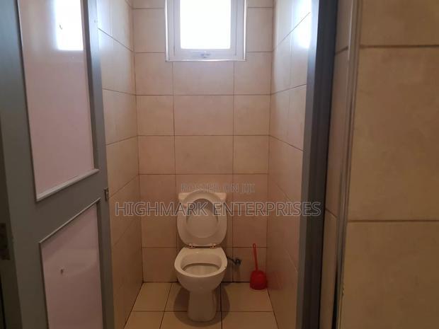 8500 Sq Feet Godown on Sale in Athiriver