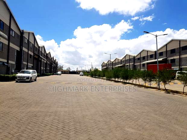 8500 Sq Feet Godown on Sale in Athiriver