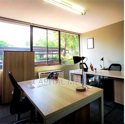 Large Offices With Many Desks - Image 1
