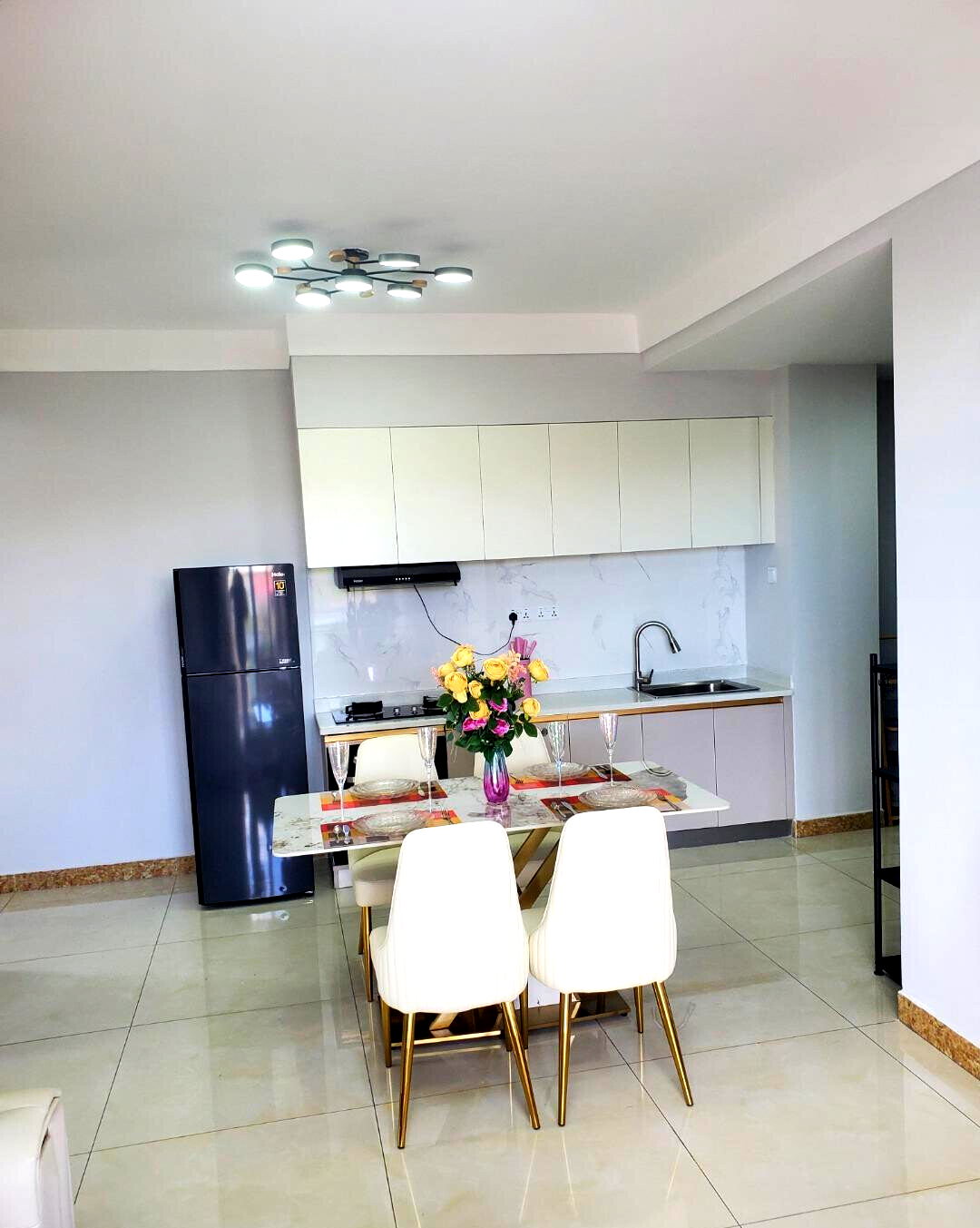 1BR Apartment with Cooker & High-Speed Lifts - Athi River