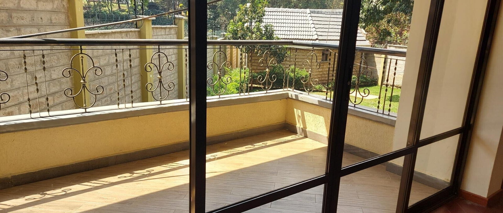 5-Ensuite Townhouse with Solar, Generator & Gym Room - Lavington