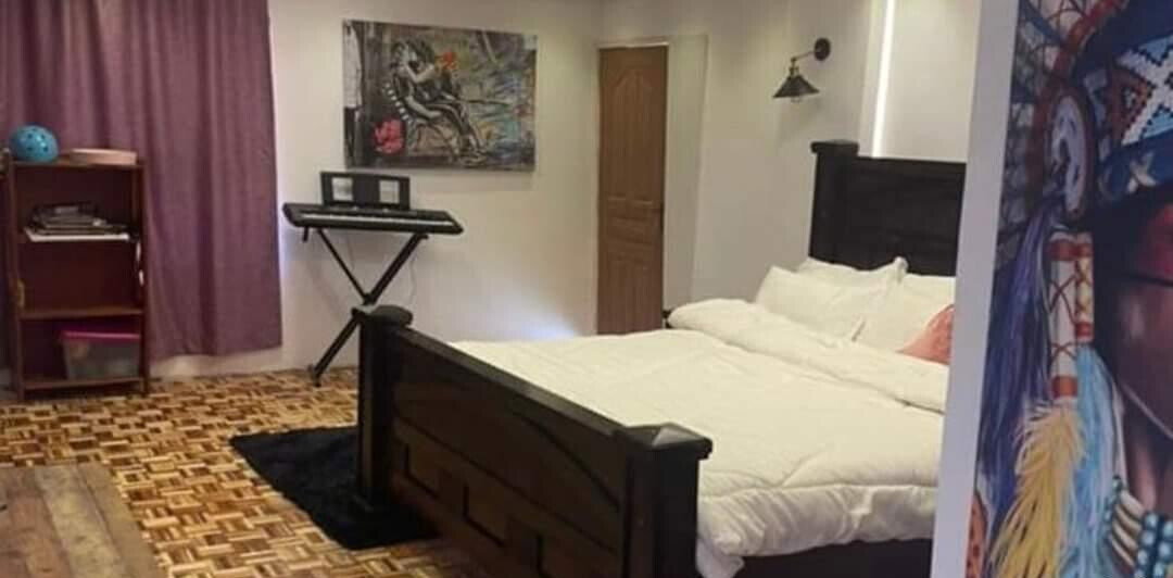 5BR Villa with Heated Pool & Kids Play Area - Kitisuru