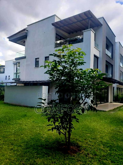5bdrm Townhouse/Terrace in Lavington Green for sale - Image 1