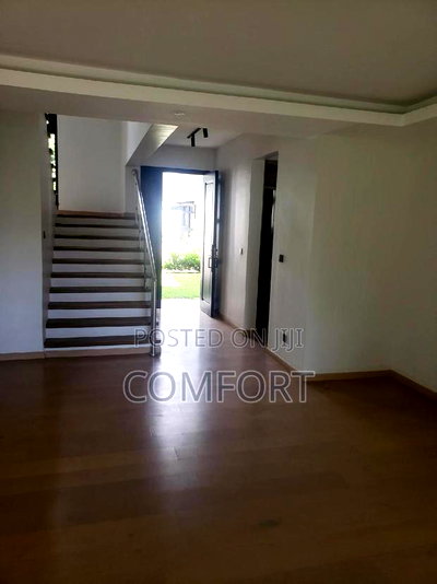 5bdrm Townhouse/Terrace in Lavington Green for sale - Image 8