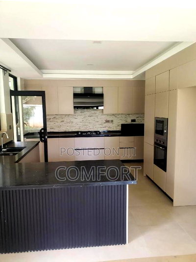 5bdrm Townhouse/Terrace in Lavington Green for sale - Image 11