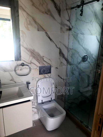 5bdrm Townhouse/Terrace in Lavington Green for sale - Image 5