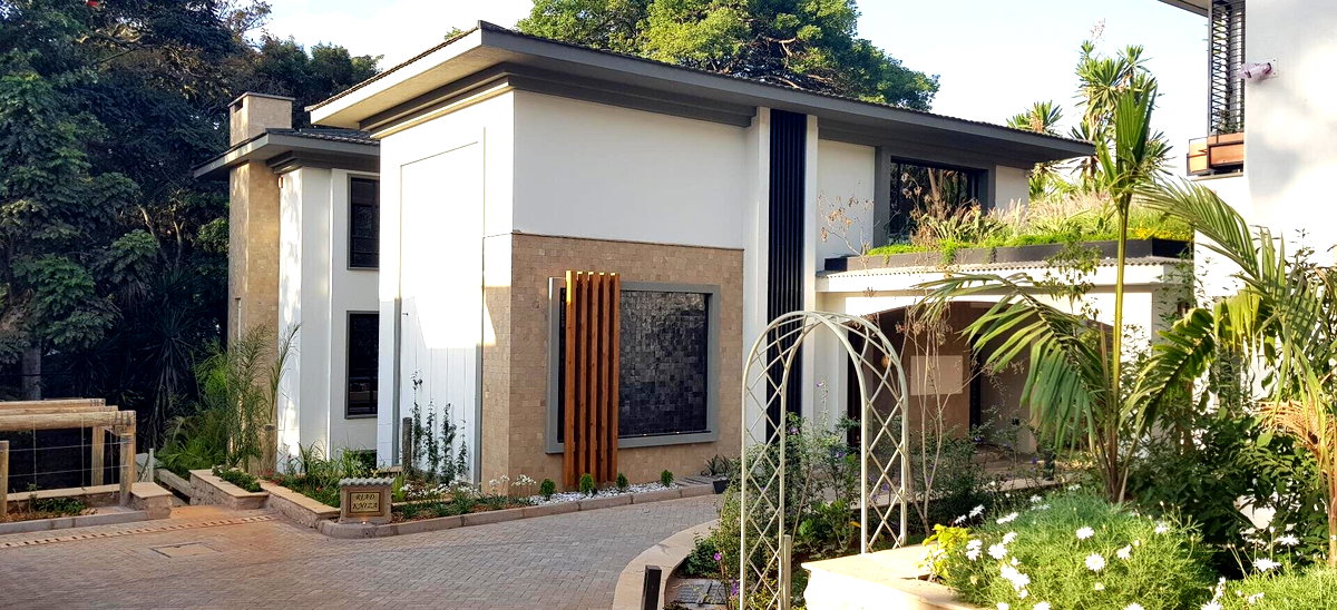Moroccan-Style 5-Bed Villa with Plunge Pool & DSQ - Lavington