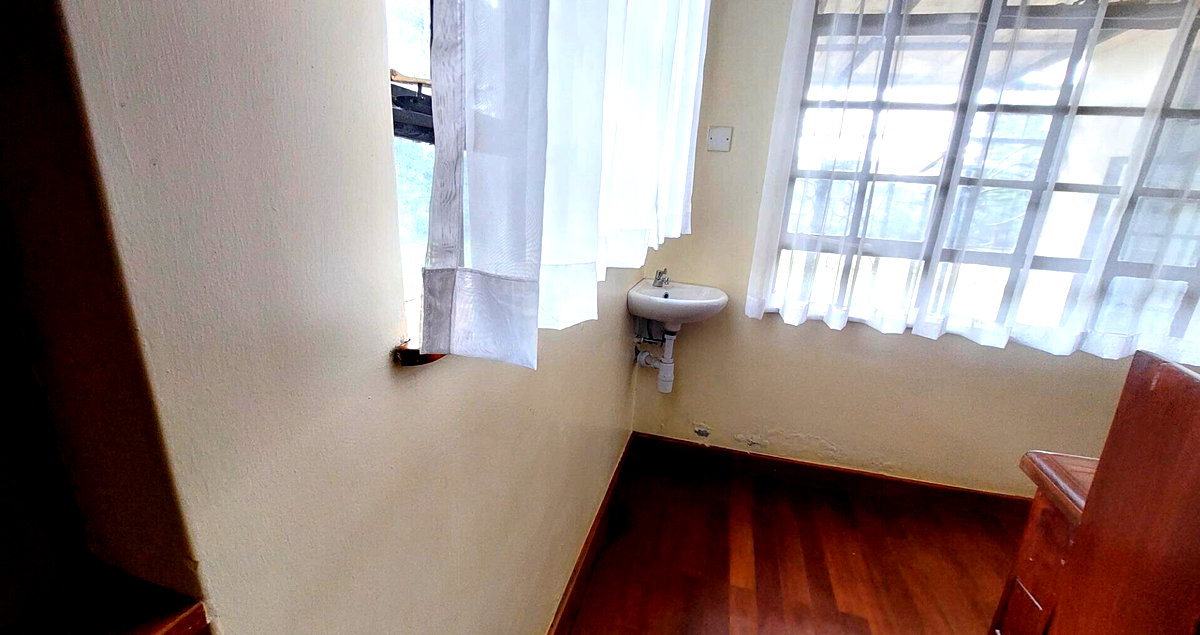 4-Ensuite Villa with Jacuzzi & DSQ on Half-Acre – Karen