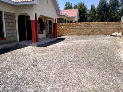 3bdrm Bungalow in Kiserian Magadi Road for sale - Image 2