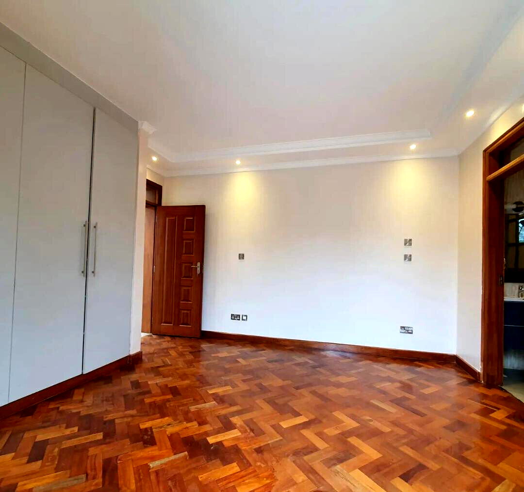 5-Ensuite Family Home with Backyard Fireplace - Lower Kabete