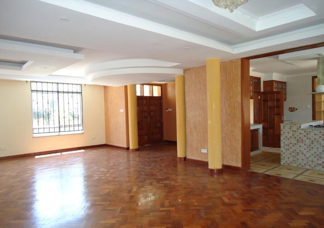 1/4-Acre 5-Ensuite Townhouse with Rooftop Terrace - Lavington