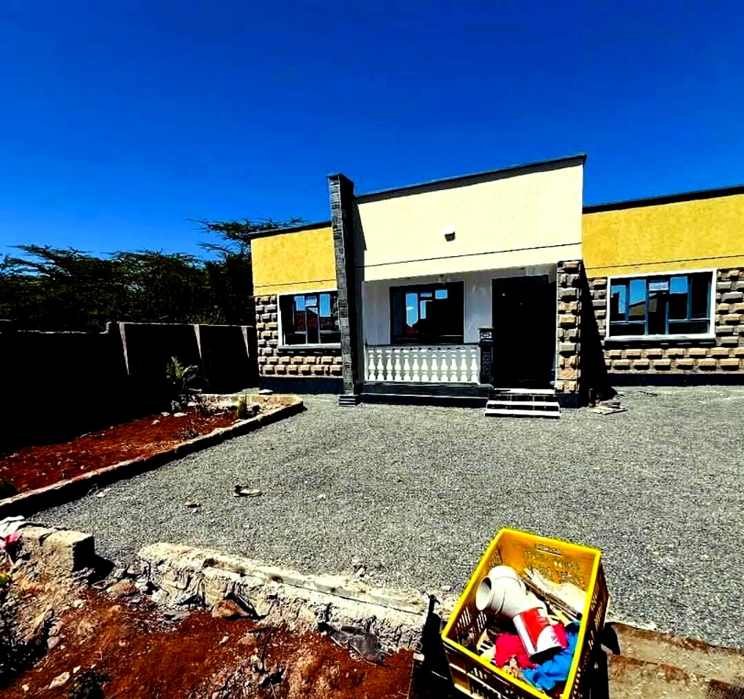 4BR Townhouse with Hidden Roof & Clean Title - Rimpa, Rongai